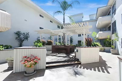 380 S Euclid #105, Pasadena, CA 91101 - Photo 41