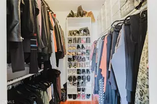 750 S Spaulding Ave, Los Angeles, CA 90036 - Photo 21