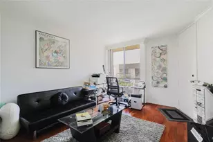 750 S Spaulding Ave, Los Angeles, CA 90036 - Photo 3