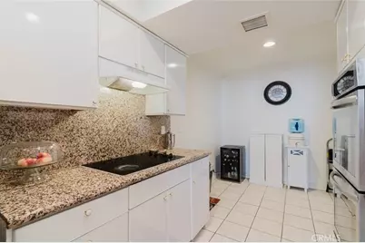 750 S Spaulding Avenue #332, Los Angeles, CA 90036 - Photo 15