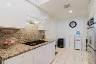 750 S Spaulding Ave, Los Angeles, CA 90036 - Photo 15