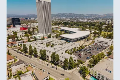 750 S Spaulding Avenue #332, Los Angeles, CA 90036 - Photo 35
