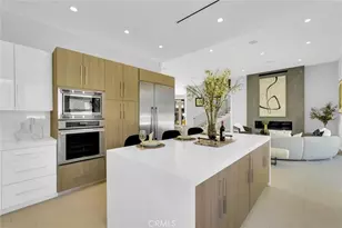 2341 Zorada Ct, Los Angeles, CA 90046 - Photo 25