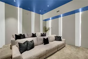 2341 Zorada Ct, Los Angeles, CA 90046 - Photo 33