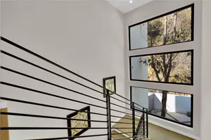 2341 Zorada Ct, Los Angeles, CA 90046 - Photo 35