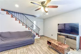 8936 Summerwood Way, Fontana, CA 92335 - Photo 9