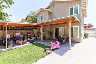 8936 Summerwood Way, Fontana, CA 92335 - Photo 7
