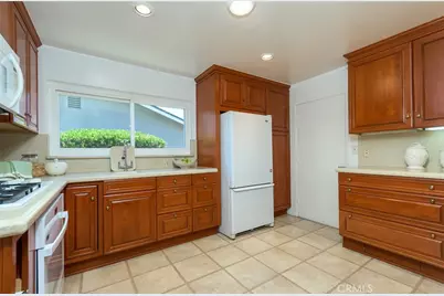 2220 W Silver Tree, Claremont, CA 91711 - Photo 17