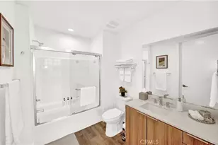 709 E Walnut Street, Pasadena, CA 91101 - Photo 17