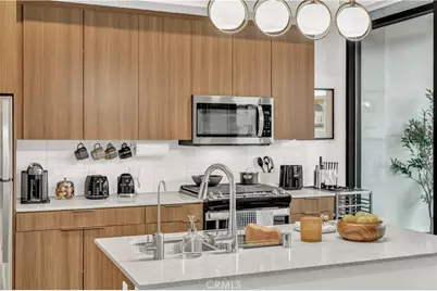 709 E Walnut Street #415, Pasadena, CA 91101 - Photo 7