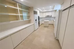 2451 Century, Los Angeles, CA 90067 - Photo 7