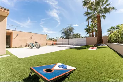 575 N Burton Way, Palm Springs, CA 92262 - Photo 31