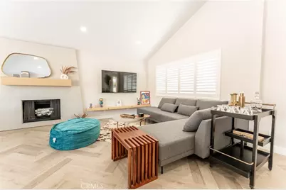575 N Burton Way, Palm Springs, CA 92262 - Photo 1
