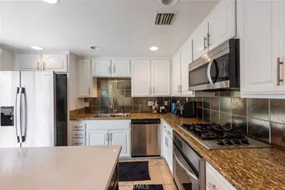 813 N Martel Avenue #2, Los Angeles, CA 90046 - Photo 19