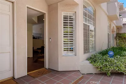 813 N Martel Avenue #2, Los Angeles, CA 90046 - Photo 1