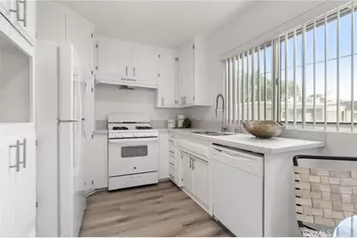 400 S Los Robles Avenue #209, Pasadena, CA 91101 - Photo 11