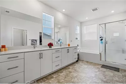 15964 Caterpillar, Fontana, CA 92336 - Photo 37