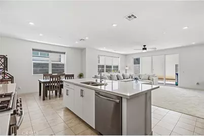 15964 Caterpillar, Fontana, CA 92336 - Photo 19