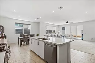 15964 Caterpillar, Fontana, CA 92336 - Photo 19