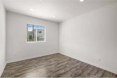 211 S Hoover Street, Los Angeles, CA 90004 - Photo 17
