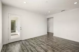 211 S Hoover St, Los Angeles, CA 90004 - Photo 27