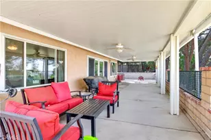3695 Holly Vista Dr, Highland, CA 92346 - Photo 25