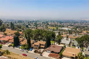 3695 Holly Vista Dr, Highland, CA 92346 - Photo 33