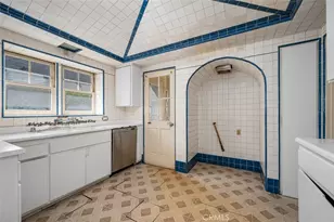 1569 Midvale Ave, Los Angeles, CA 90024 - Photo 13
