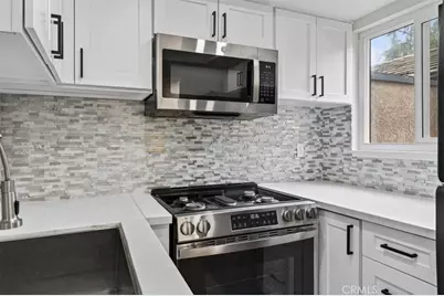 521 West 9th Street, Upland, CA 91786 - Photo 11