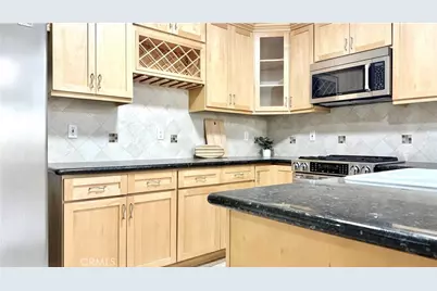 690 S Marengo Avenue #6, Pasadena, CA 91106 - Photo 11