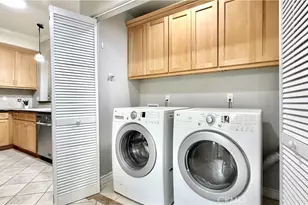 690 S Marengo Ave, Pasadena, CA 91106 - Photo 13