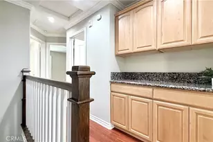 690 S Marengo Ave, Pasadena, CA 91106 - Photo 15