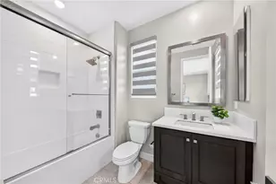 125 Source, Irvine, CA 92618 - Photo 25