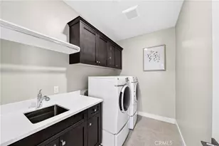 125 Source, Irvine, CA 92618 - Photo 41