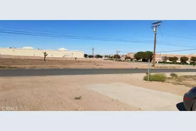 15357 Walnut, Hesperia, CA 92345 - Photo 17