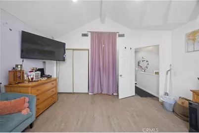 9864 California Avenue #18, South Gate, CA 90280 - Photo 11