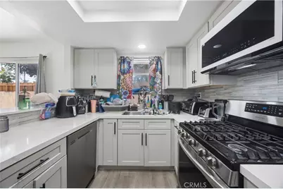 9864 California Avenue #18, South Gate, CA 90280 - Photo 7