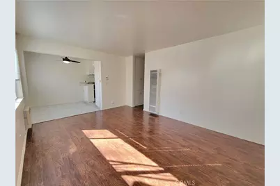 652 N Whitnall Highway, Burbank, CA 91505 - Photo 5