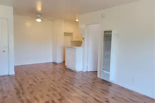 652 N Whitnall Hwy, Burbank, CA 91505 - Photo 3