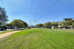 652 N Whitnall Hwy, Burbank, CA 91505 - Photo 9