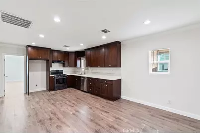 136 N Rampart Boulevard, Los Angeles, CA 90026 - Photo 39