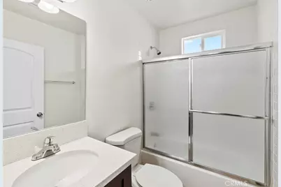 136 N Rampart Boulevard, Los Angeles, CA 90026 - Photo 39
