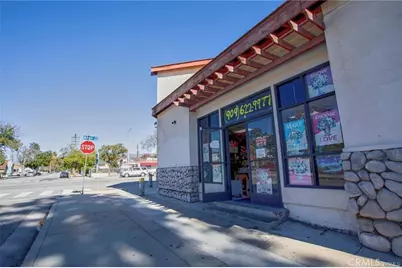 208 E Holt, Pomona, CA 91767 - Photo 3