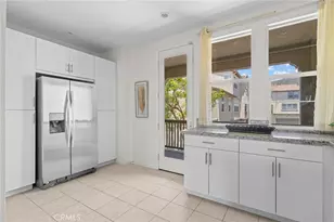 902 N Botanica Ln, Azusa, CA 91702 - Photo 15