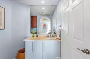 620 S Gramercy Pl, Los Angeles, CA 90005 - Photo 17