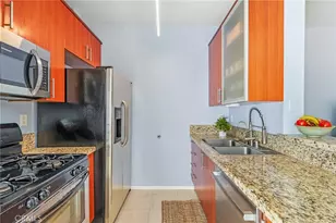 620 S Gramercy Pl, Los Angeles, CA 90005 - Photo 9