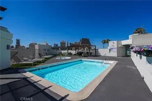 620 S Gramercy Pl, Los Angeles, CA 90005 - Photo 25
