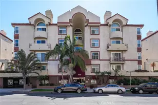 620 S Gramercy Pl, Los Angeles, CA 90005 - Photo 51