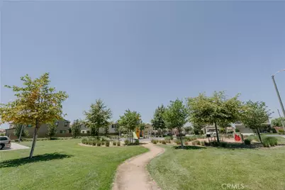 560 E Vodden, Rialto, CA 92376 - Photo 17