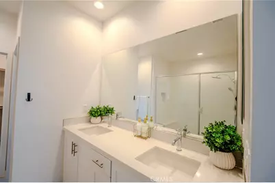 107 Allusion, Irvine, CA 92618 - Photo 37